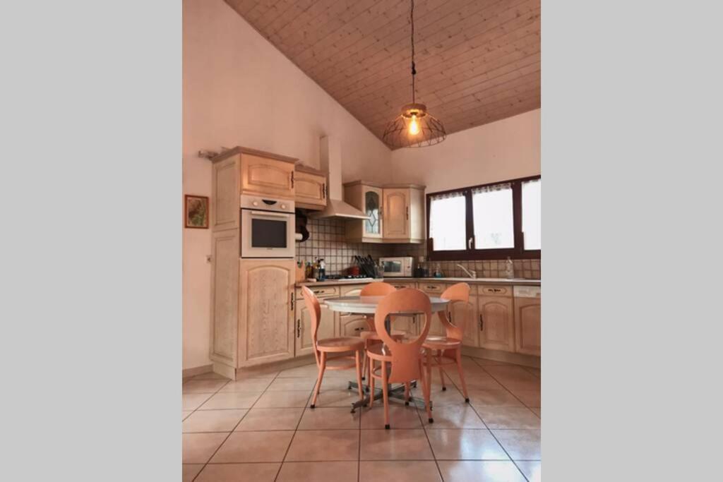 Maison Entiere Au Pied Du Plateau Du Retord 2 Chambres Sdb - Vouvray Ochiaz Dış mekan fotoğraf